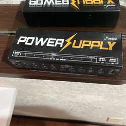 Donner DP-1 Guitar Pedal Power Supply.