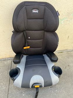 CHICCO BOOSTER SEAT