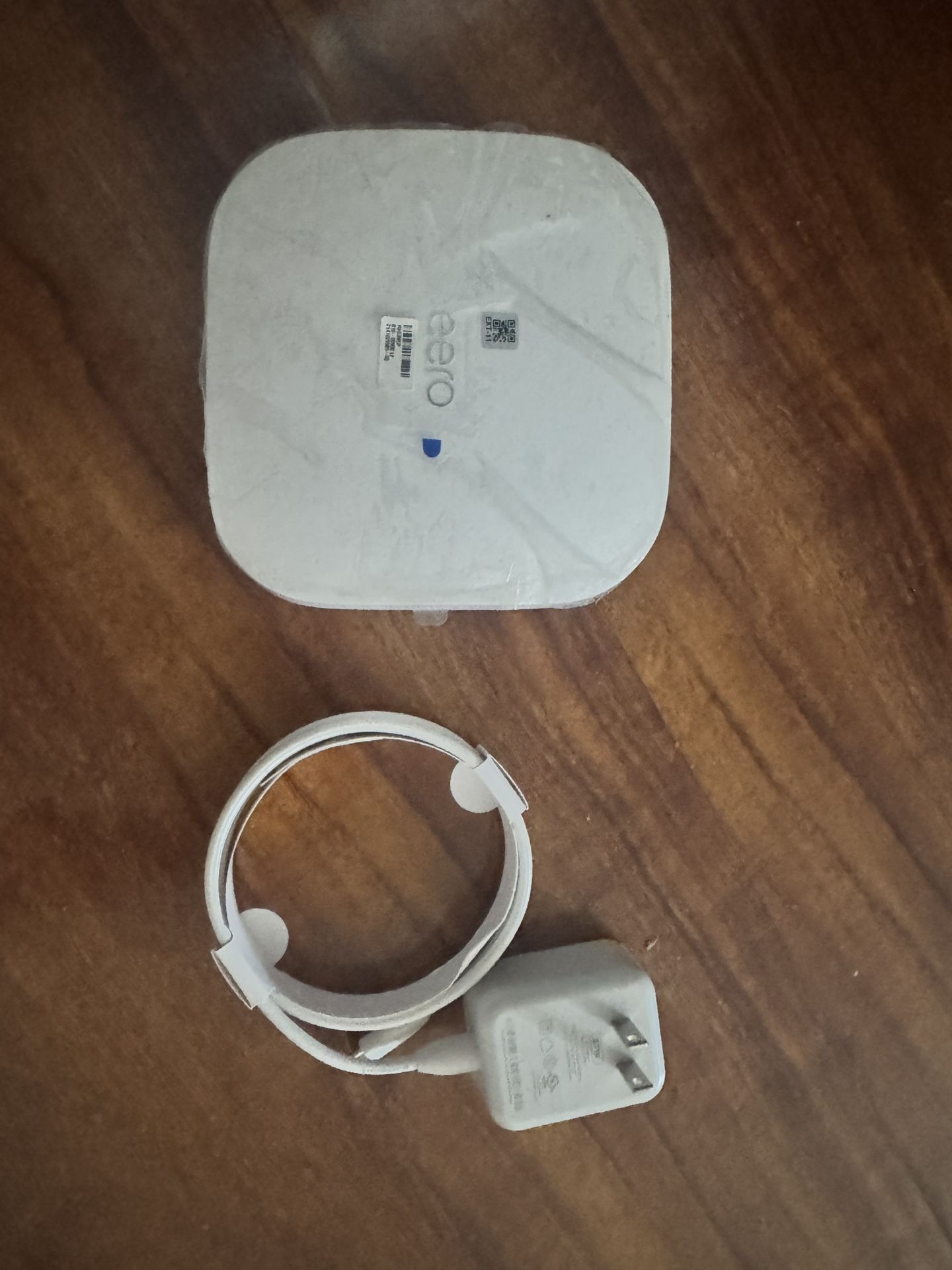 eero Pro 6 AX4200 Tri-Band Mesh Wi-Fi 6 Router K010001