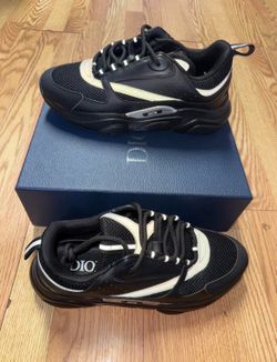 Dior B22