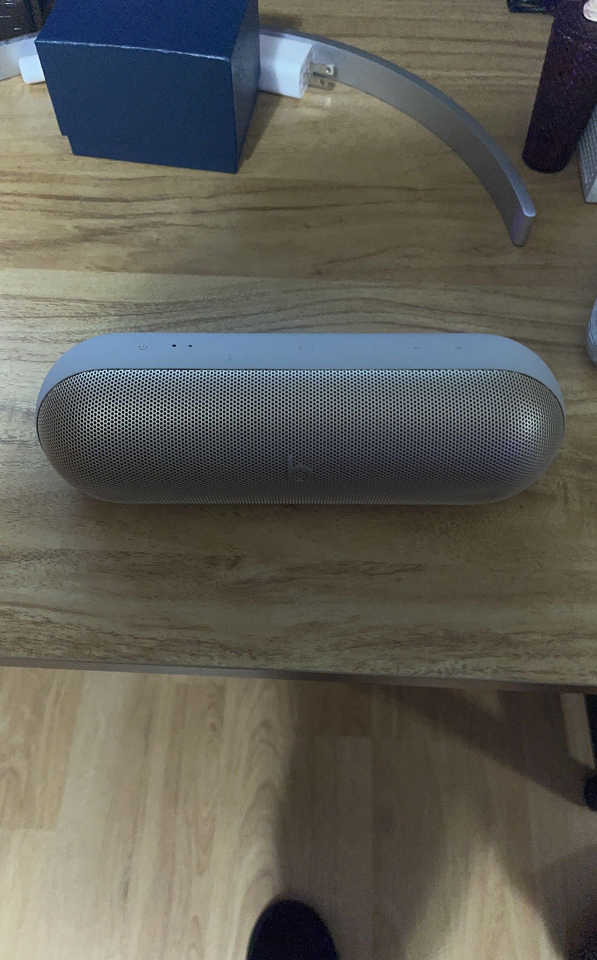 Beats Pill