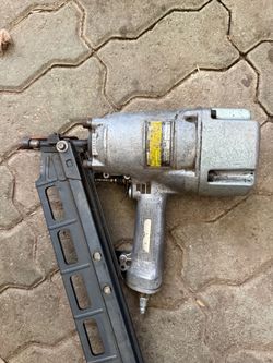 Nail gun