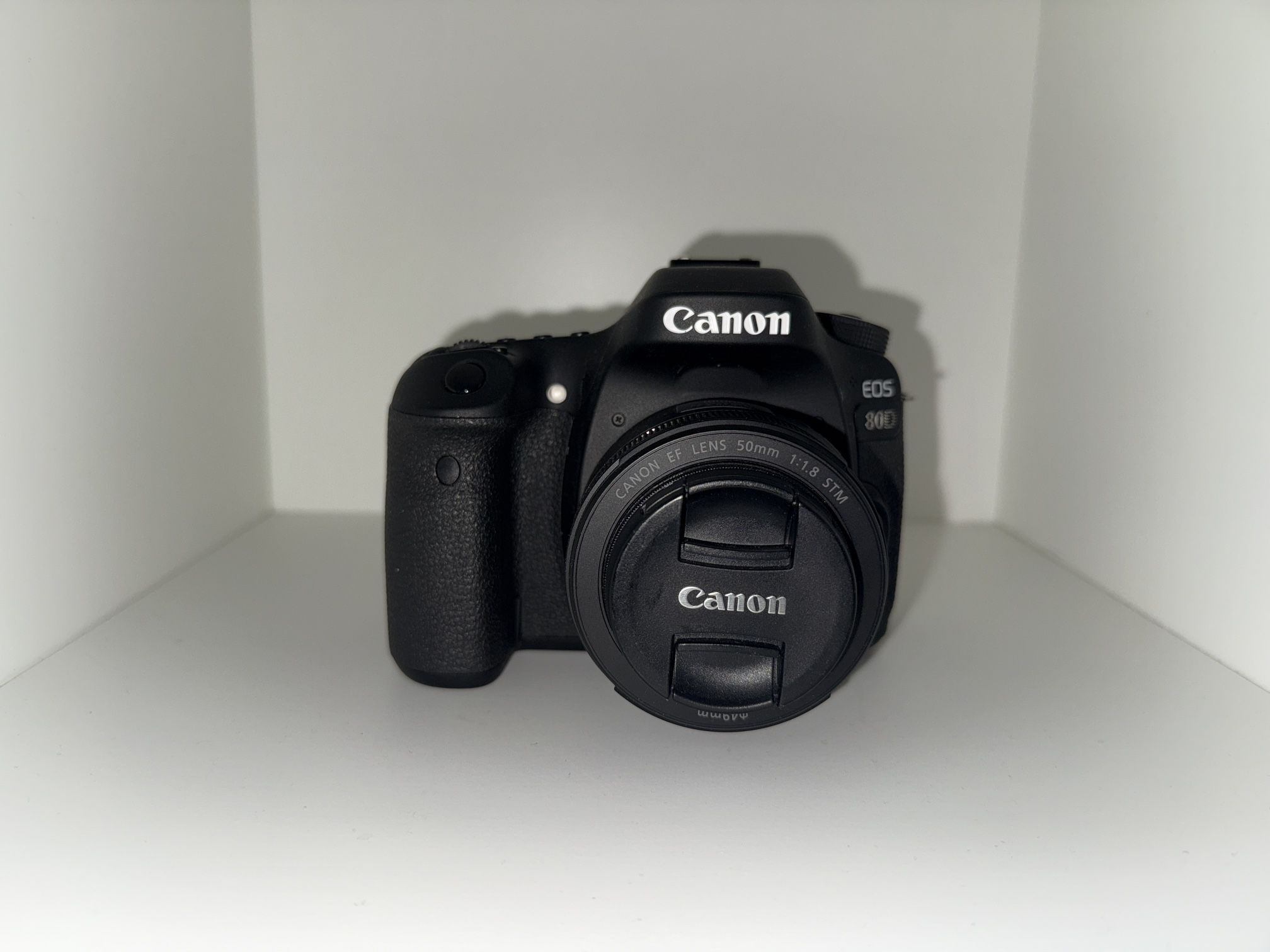Canon EOS 80D DSLR bundle