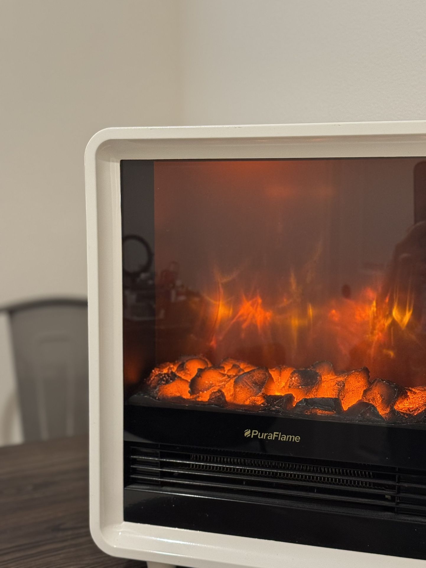 PuraFlame Electric Fireplace Heater – White – Works Great