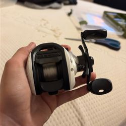 Abu Garcia Baitcaster Reel 