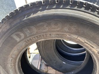 DD398 295/75R22.5 295 / 75R 22.5 Semi-truck Wheels