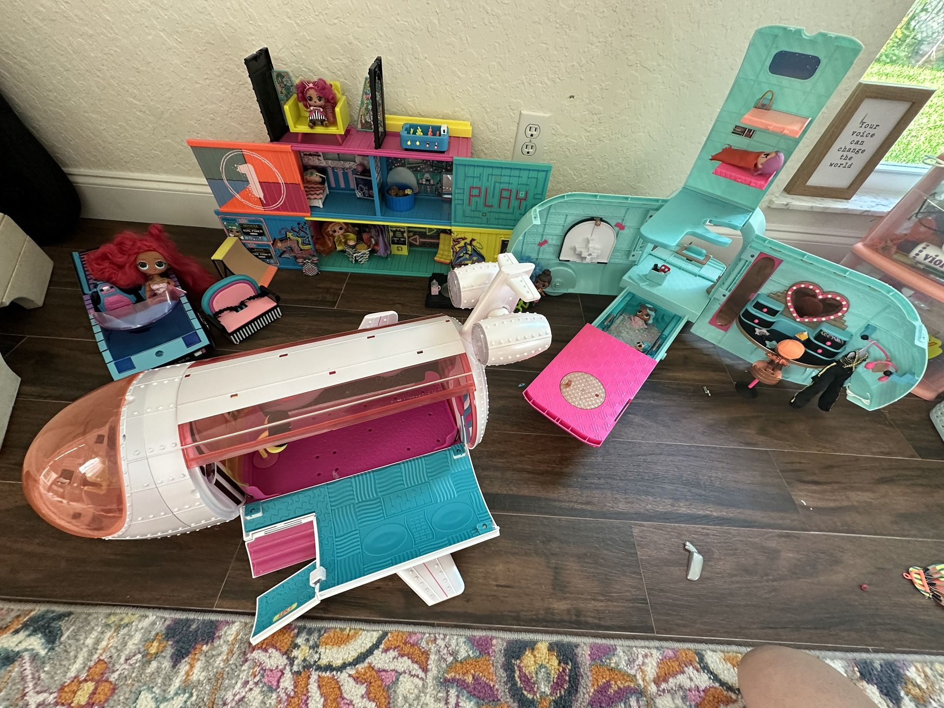 Steal! LOL Airplane, Clubhouse And Campervan