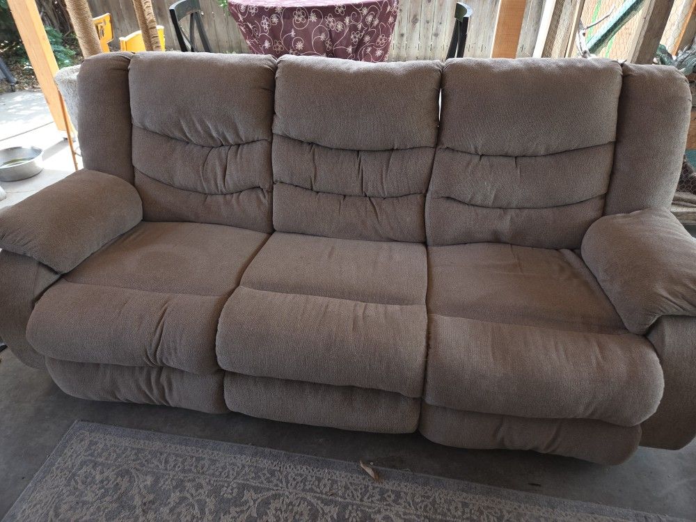 Reclining Sofa