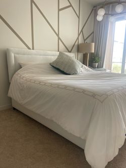 Jonathan Louis Design Lab King Platform Bed