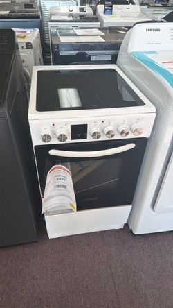 Equator Advanced Appliances CONVECTION OVEN+AIR FRYER 20-in Glass Top 4 burners 1.9-cu ft Air Fry Convection Oven Freestanding Electric Range with Wip
