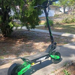 ELECTRIC SCOOTER