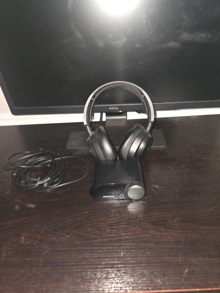 Arctis Nova Pro Wireless Headset