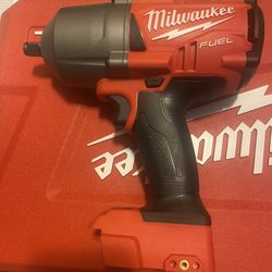 🔴⚫️Milwaukee 2767-20 M18 FUEL™ 1/2" High Torque Impact Wrench with Friction Ring (Tool Only)