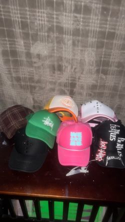 Mixed Lot of Graphic Trucker Hats