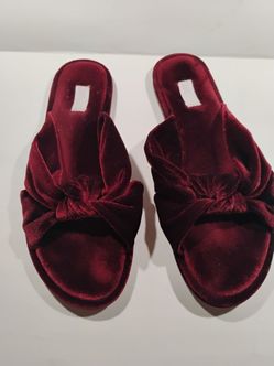 Stars above velvet burgundy flat slippers medium 7/8
