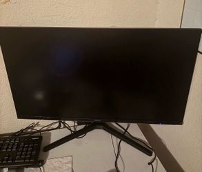 32’ Samsung Monitor