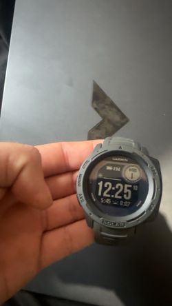 Garmin instinct smart watch