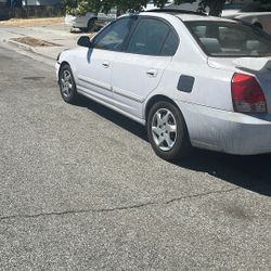 2006 Hyundai ELANTRA registration fees are paid