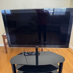 Samsung 55inch 1080p Full HD TV With TV Stand Already Mounted On 