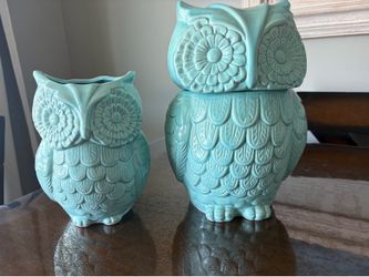 Beautiful Matching Owl Cookie Jar and Utensil Holder
