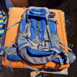 Hi-Tec Trek 35 Liter Backpacking Back Pack Backpack Hiking Gear (not Rei North Face Patagonia)