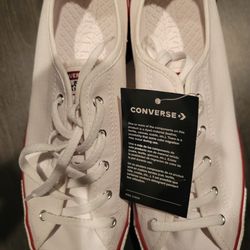 Women's White/Red/Blue Converse size 9- NEW