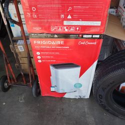 Frigidaire 14000 BTU Portable Air Conditioner 