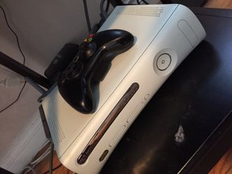 Xbox 360 w/ games & accessories