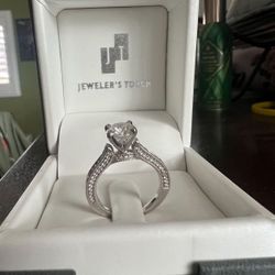 1 CT Engagement Ring Excellent Condition