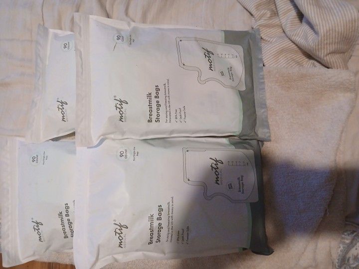 Free Breastmilk Storage Bags