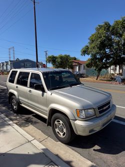 1998 Isuzu Trooper