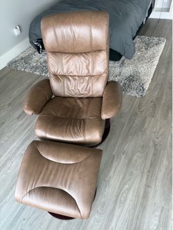 Leather reclining chair