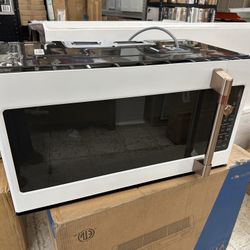 Cafe 1.7 Cu. Ft. Over the Range Microwave in Matte White with Air Fry