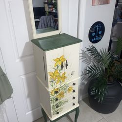 Vintage Hand Painted Jewelry Holder (Free Delivery)