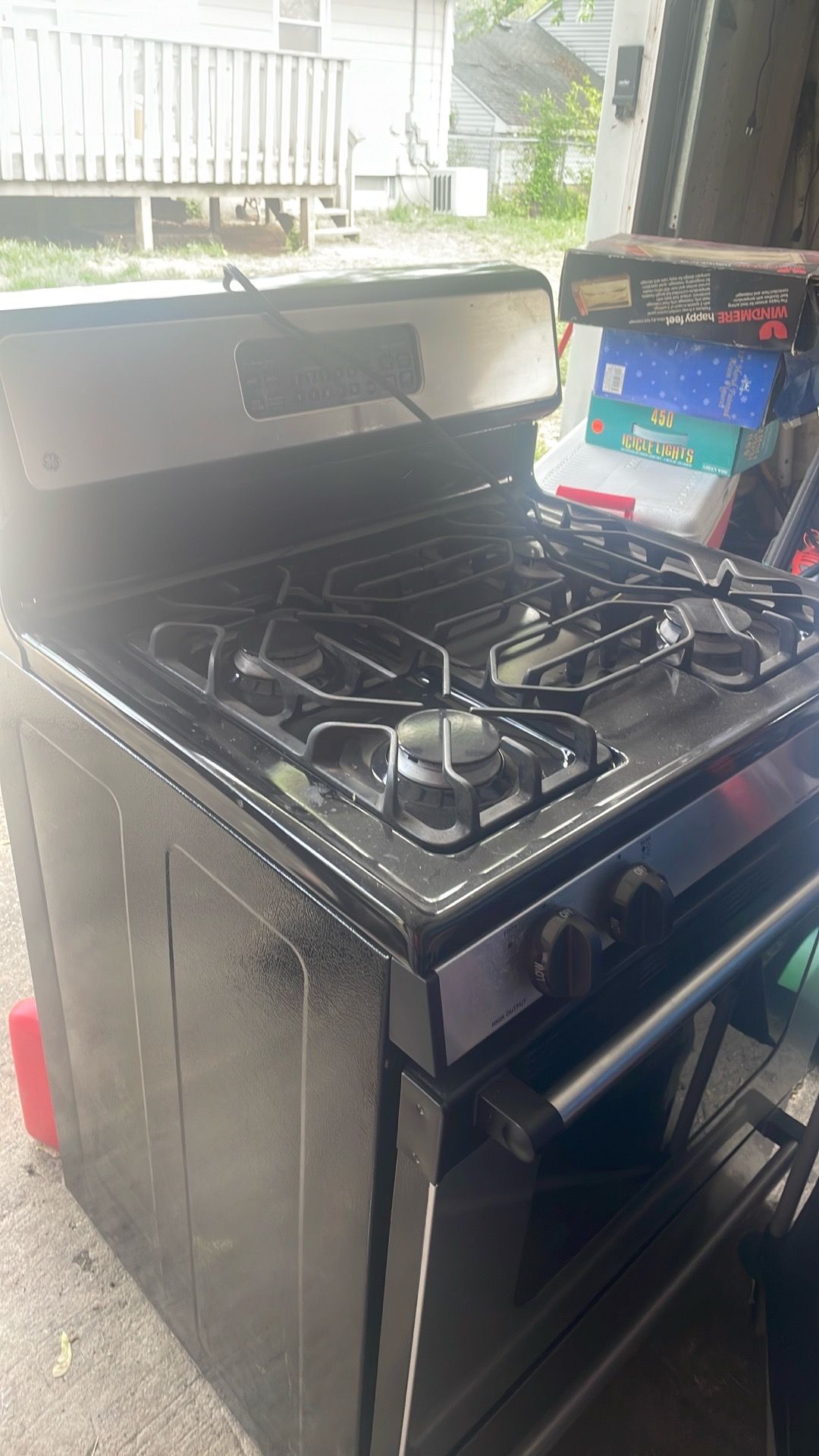 Kitchen stove
