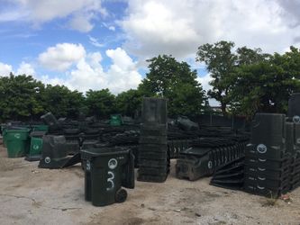 Used 40gallons plastic totes
