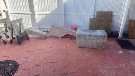 Small pickup truck tools box