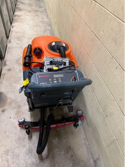 SUNMAX RT50 floor scrubber