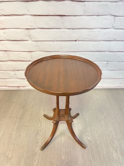 MCM Mahogany Pie Crust Table