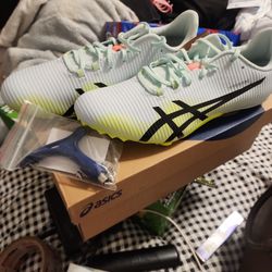 Brand New Asics Hypersprint 8 Size 10.5