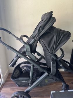 Uppababy Vista V2