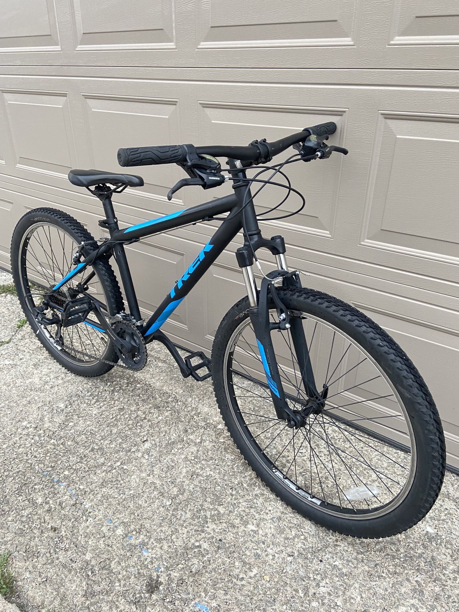 Trek 820