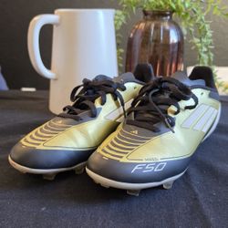 Adidas Messi F50s Size 5