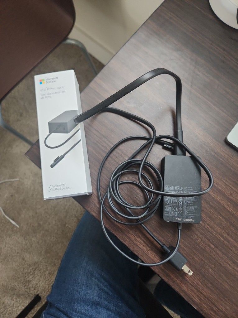 Microsoft Surface Charger 65W