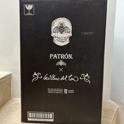 GUILLERMO DEL TORO Patron w/ BOTTLE + BOX New UNOPENED!