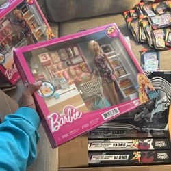 Barbie Doll Supermarket 25+ Piece Set 