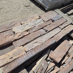 SURPLUS STONE VENEER $500 PER PALLET ( 100 SQUARE FEET PER PALLET)