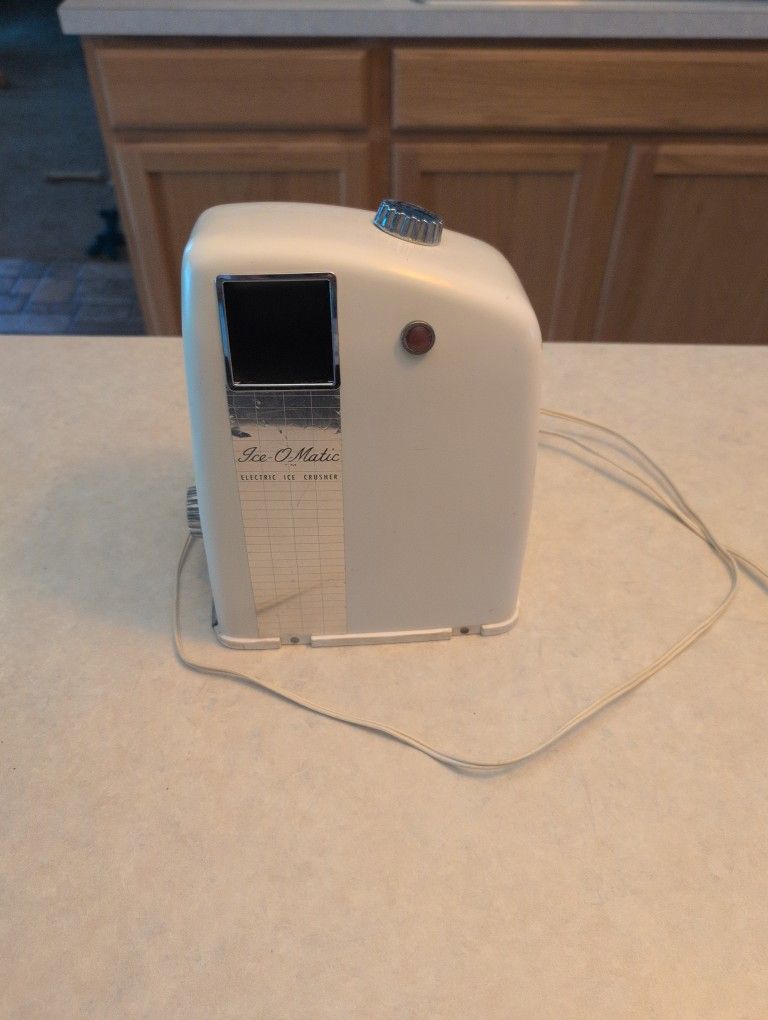 Vintage Ice O Matic Ice Crusher