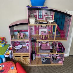 Doll house FREE