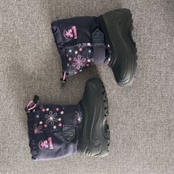 Girls Kamik Snow Boots Size 11